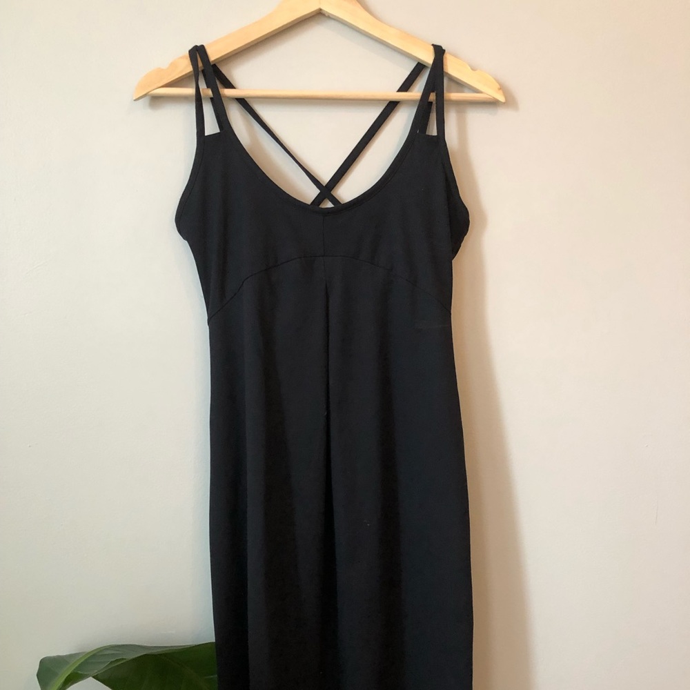 Patagonia athletic dress